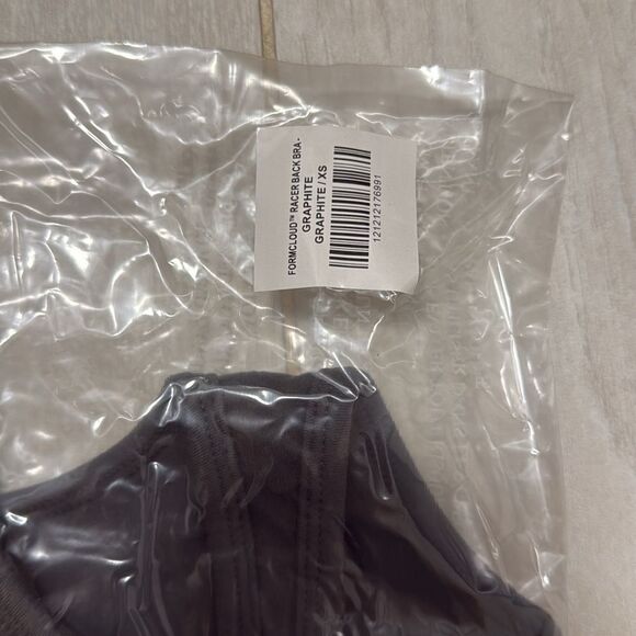 NWT XS SET ACTIVE formcloud grey bra - Picture 3 of 4